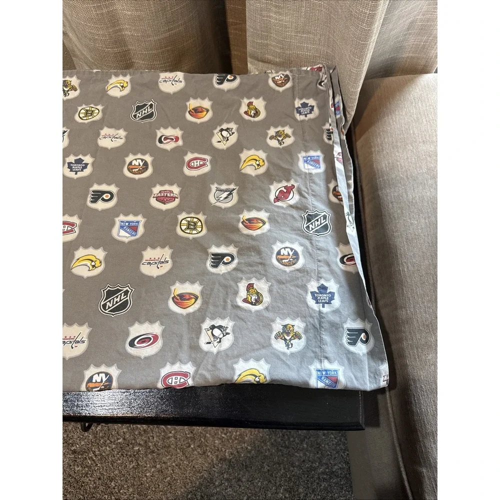NHL Pottery Barn Teen PB Pillowcase Sheet GRAY used Standard 2007
